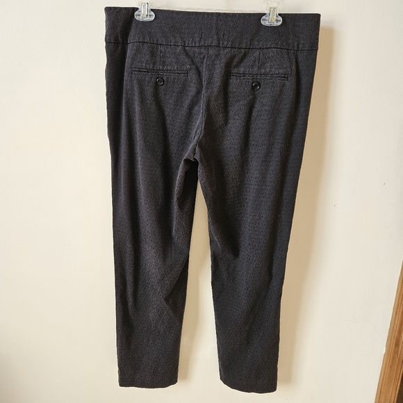 Diamond Pattern Textured Pants - Picture 4 of 6